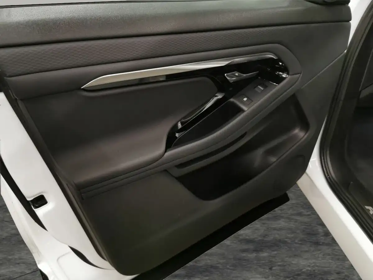 2021-land-rover-range-rover-evoque-20-d165-r-dynamic-big-23
