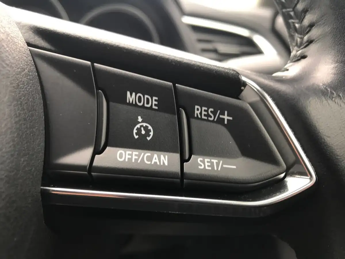2017-mazda-mazda6-20-se-l-nav-saloon-4d-big-18