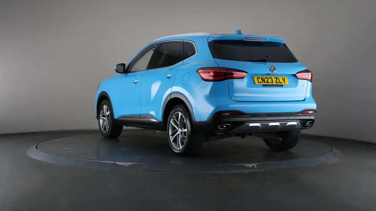 2023-mg-hs-15t-gdi-exclusive-162ps-dct-big-60