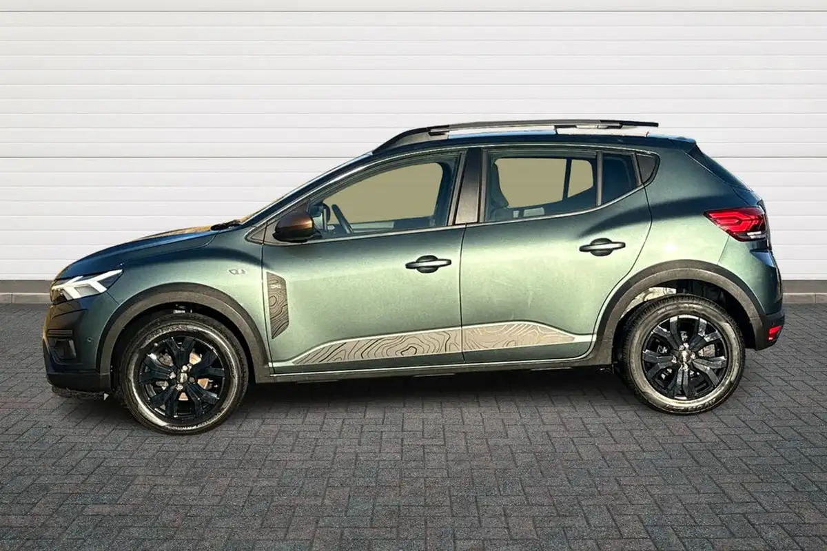 2024-dacia-sandero-stepway-10-tce-extreme-100bhp-bi-fuel-big-13
