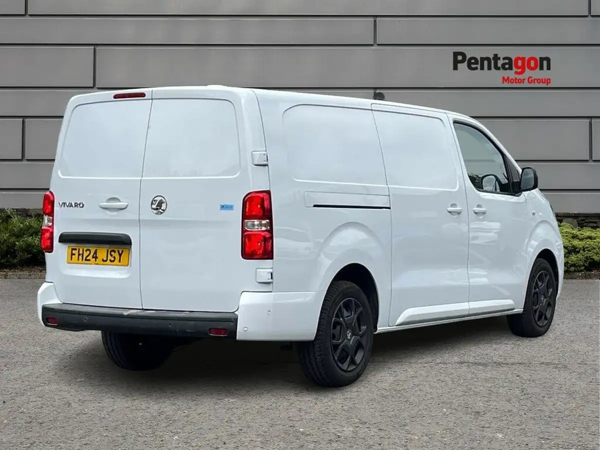 2024-vauxhall-vivaro-20td-xl-pro-big-3
