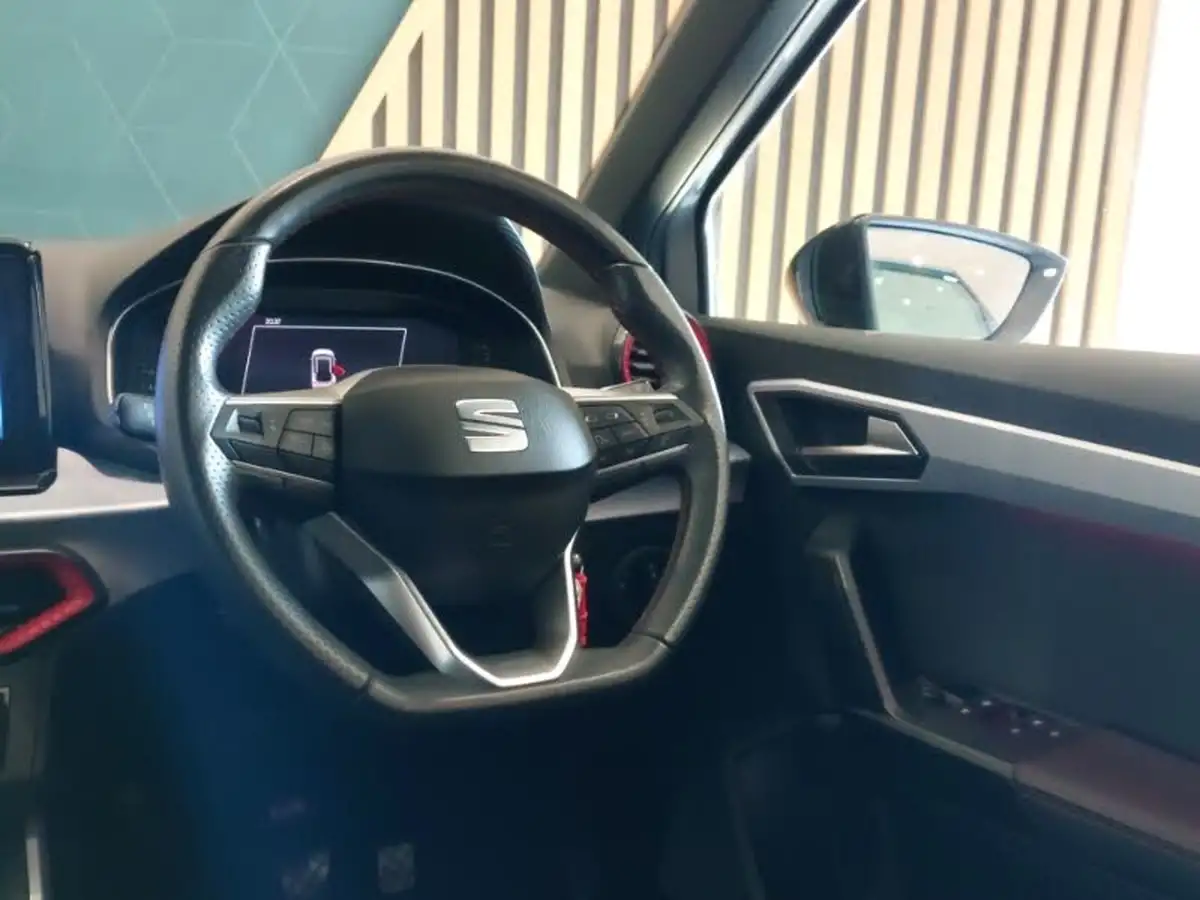 2022-seat-arona-10-tsi-fr-sport-big-9