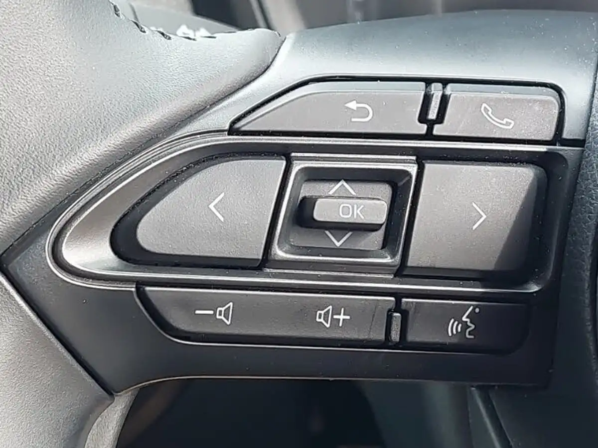 2022-toyota-aygo-x-10-vvt-i-edge-big-15