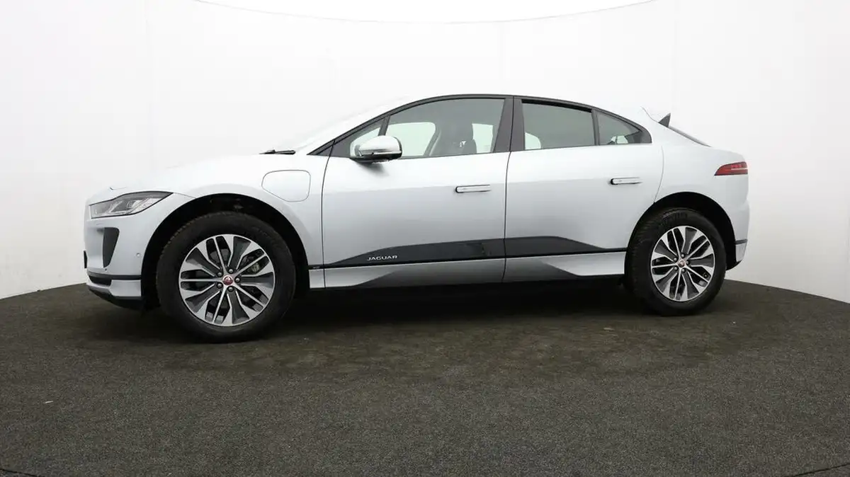 2021-jaguar-i-pace-ev400-se-big-57