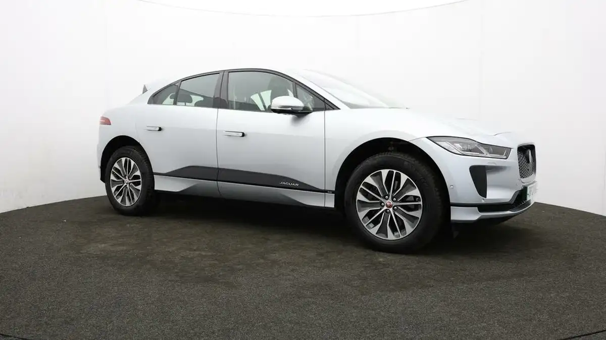2021-jaguar-i-pace-ev400-se-big-33