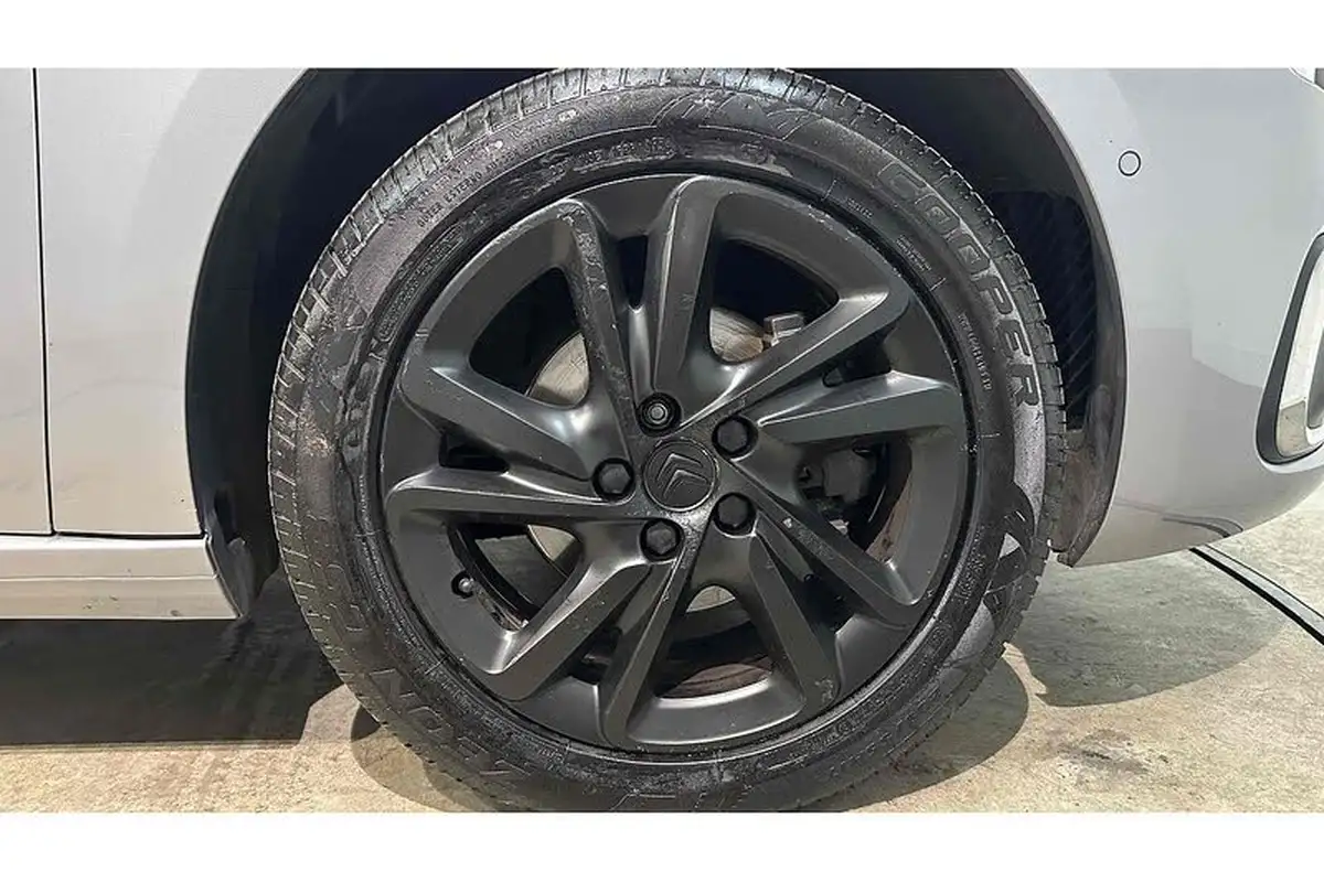 2018-citroen-c4-picasso-12-puretech-feel-big-14