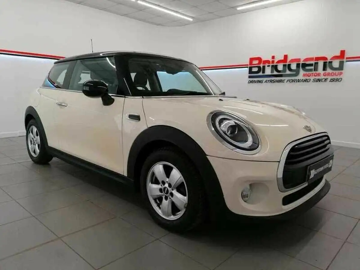 2019-mini-cooper-15-cooper-classic-hatchback-3d-big-0