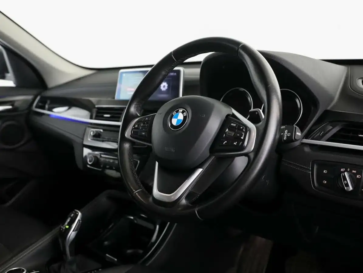 2022-bmw-x1-20-sdrive20i-xline-big-22