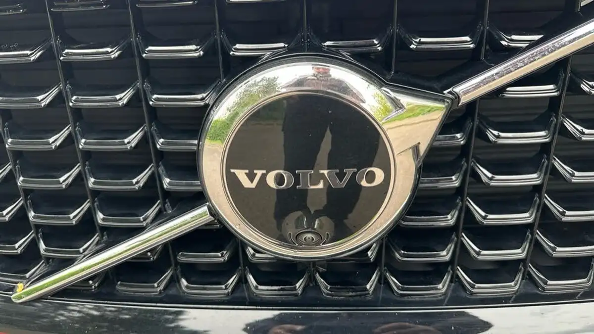 2024-volvo-xc60-20-b5-plus-big-33