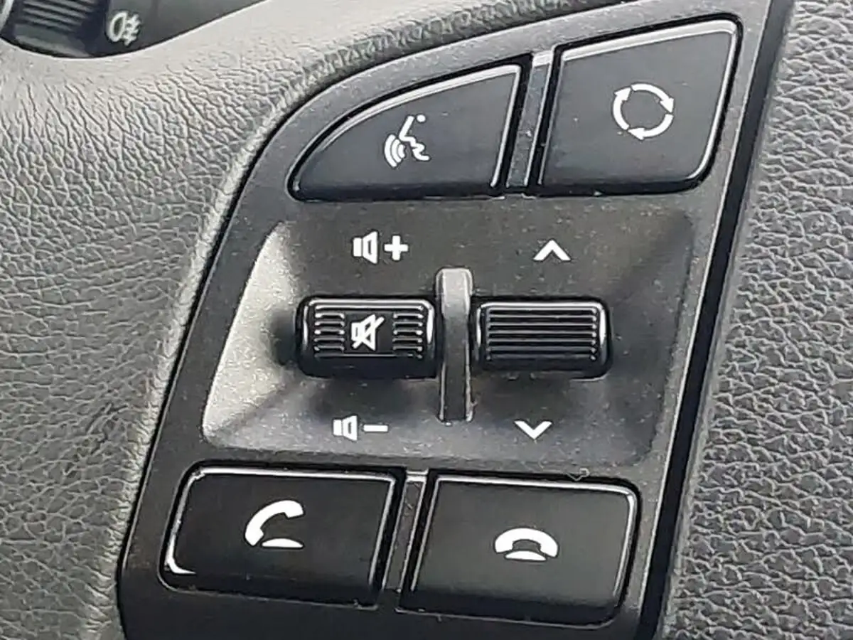 2018-hyundai-tucson-16-gdi-se-nav-big-13