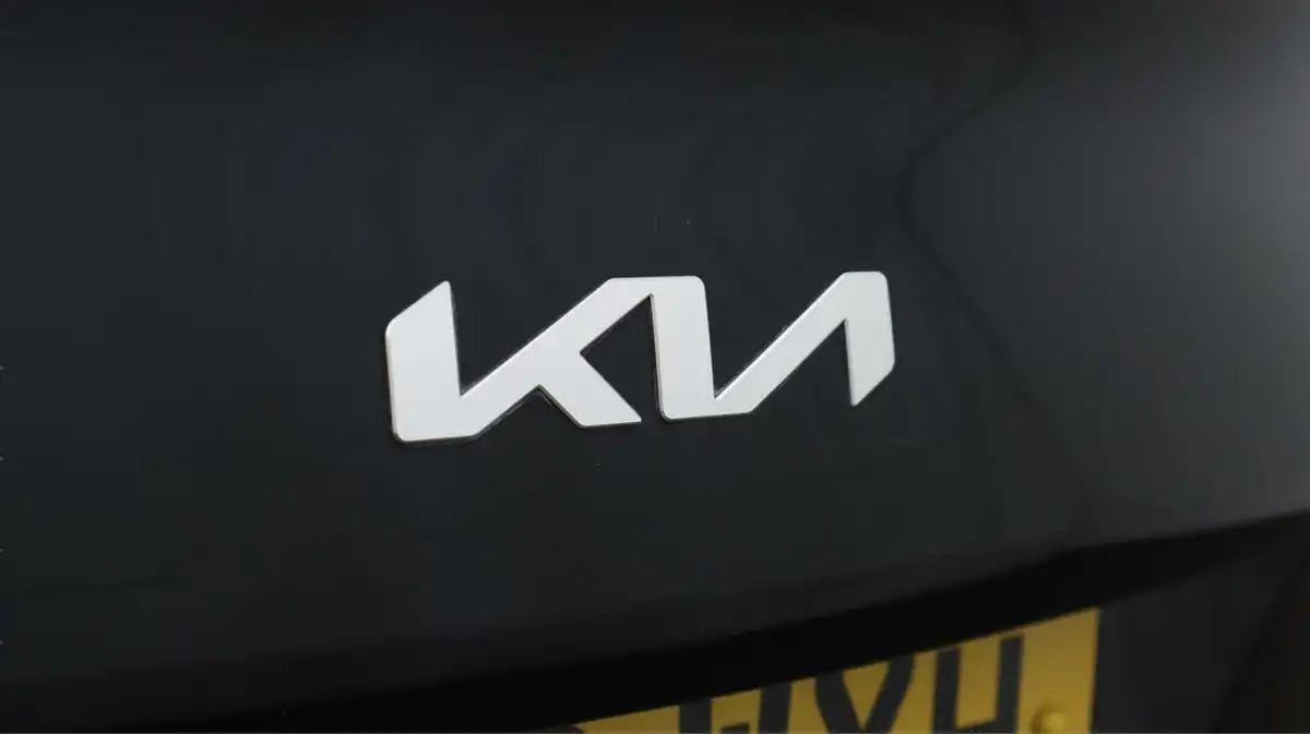 2022-kia-xceed-16-gdi-3-big-21