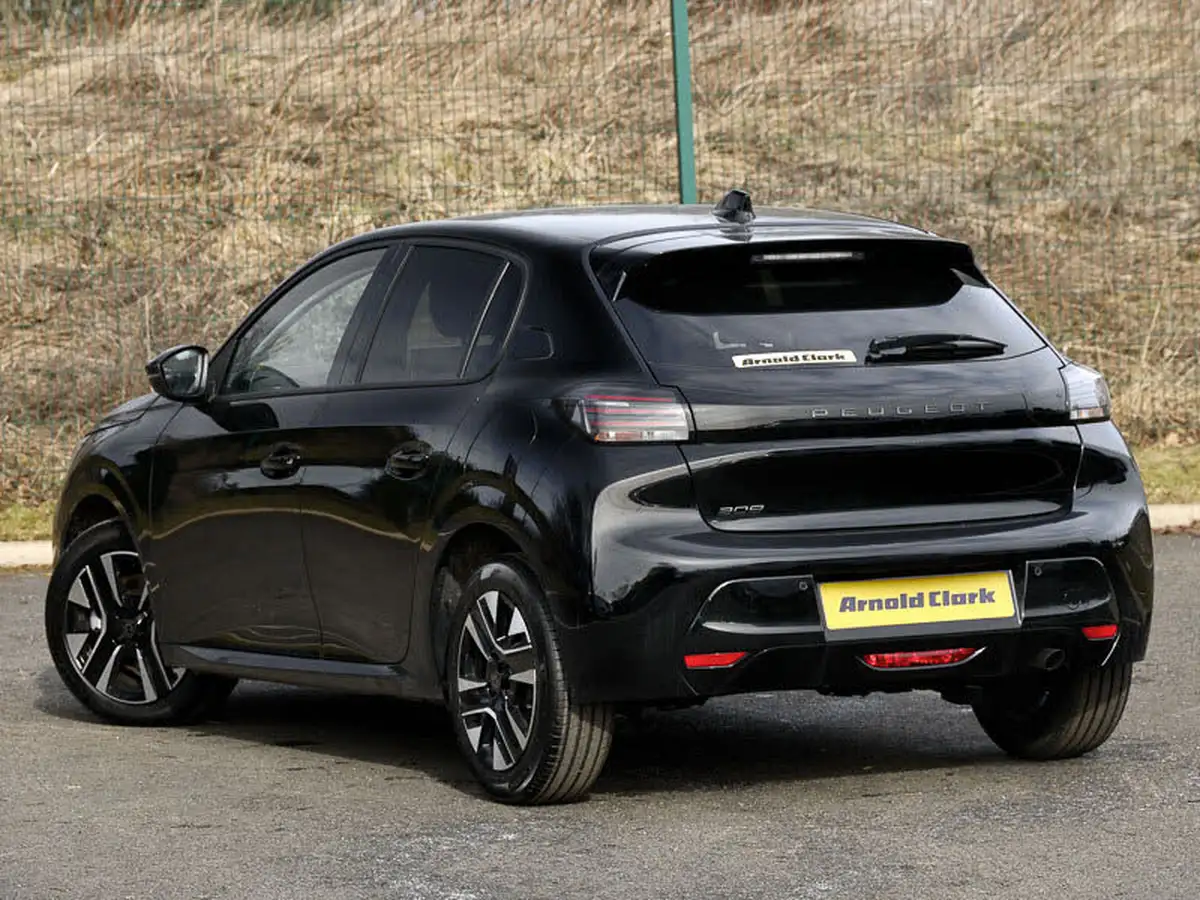 2025-peugeot-208-12-puretech-allure-big-1