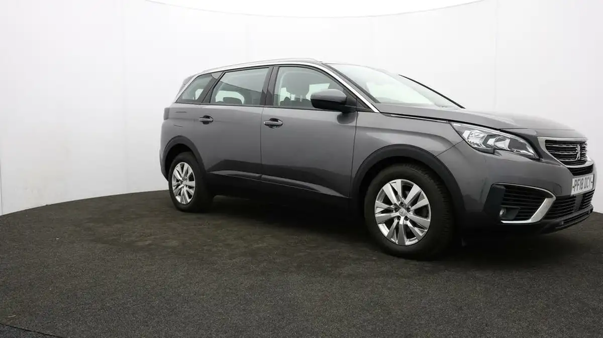 2018-peugeot-5008-suv-12-puretech-active-big-38