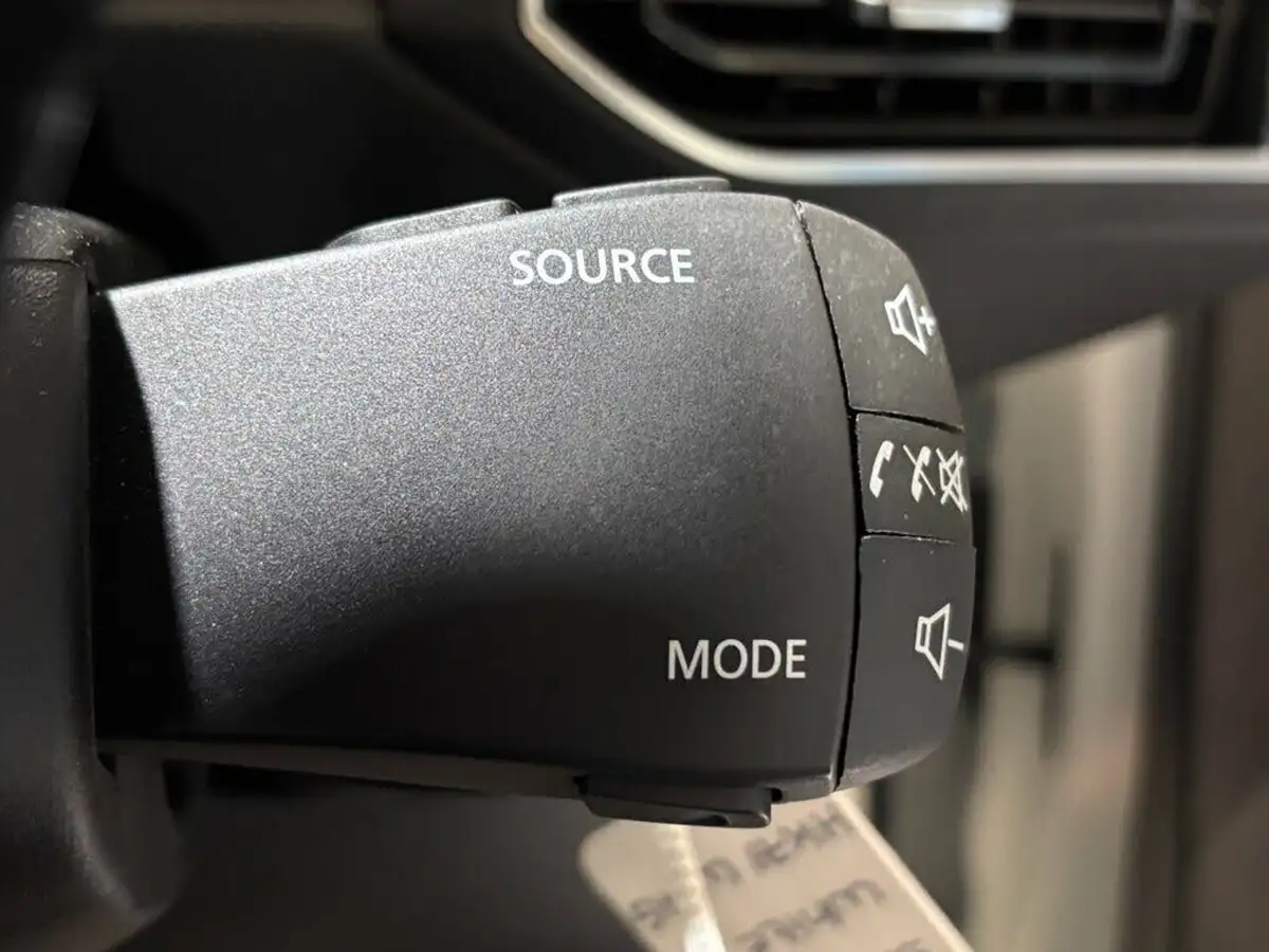 2021-dacia-sandero-10-sce-essential-big-24