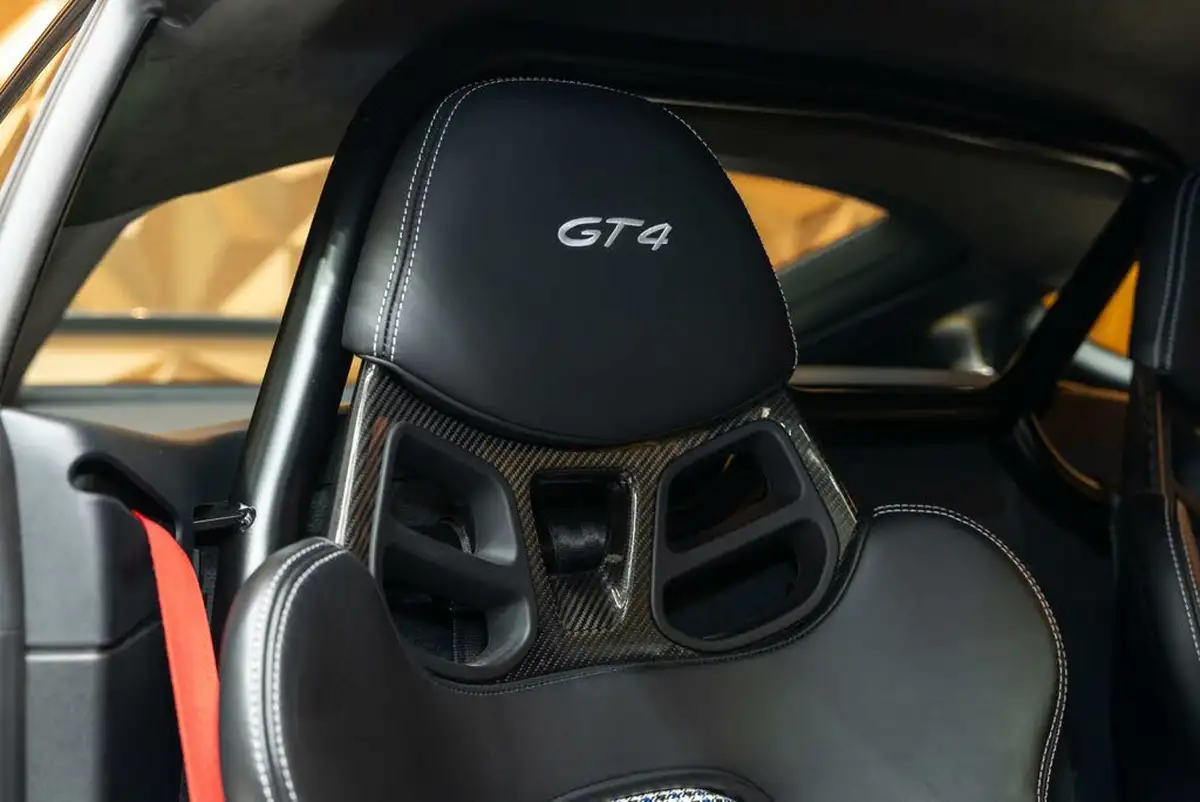 2022-porsche-cayman-718-40-cayman-gt4-big-36