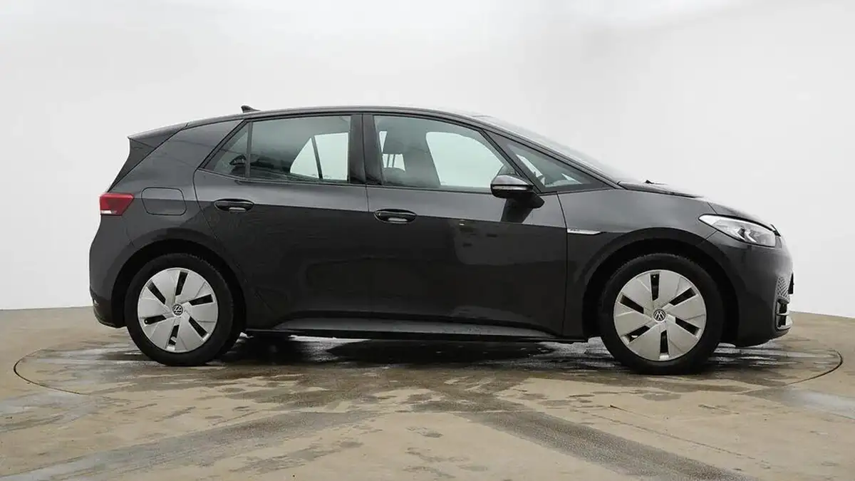 2022-volkswagen-id3-e-life-204ps-58kwh-pro-performance-big-3