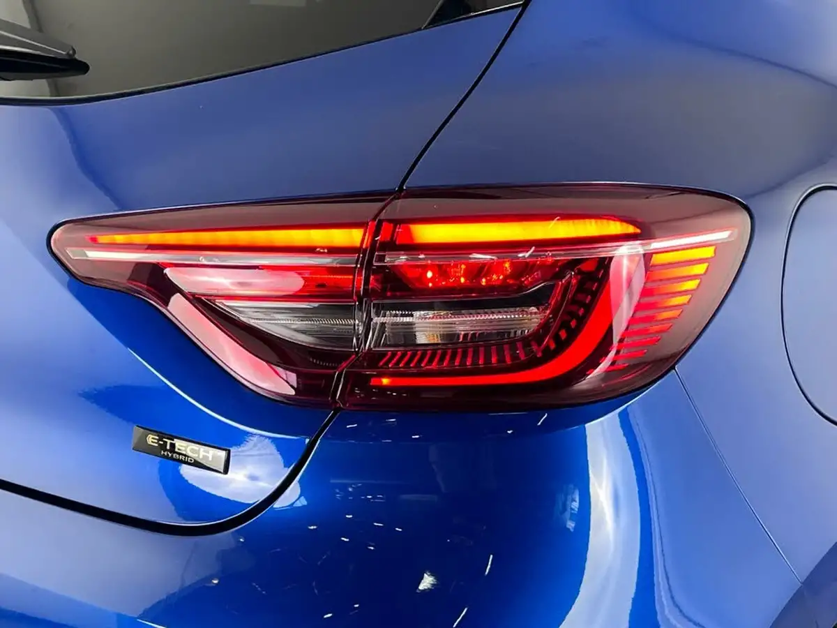 2023-renault-clio-16-techno-big-7