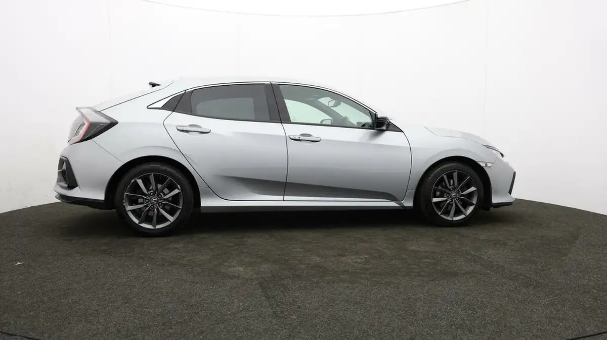 2020-honda-civic-16-i-dtec-ex-ss-hatchback-5d-big-32