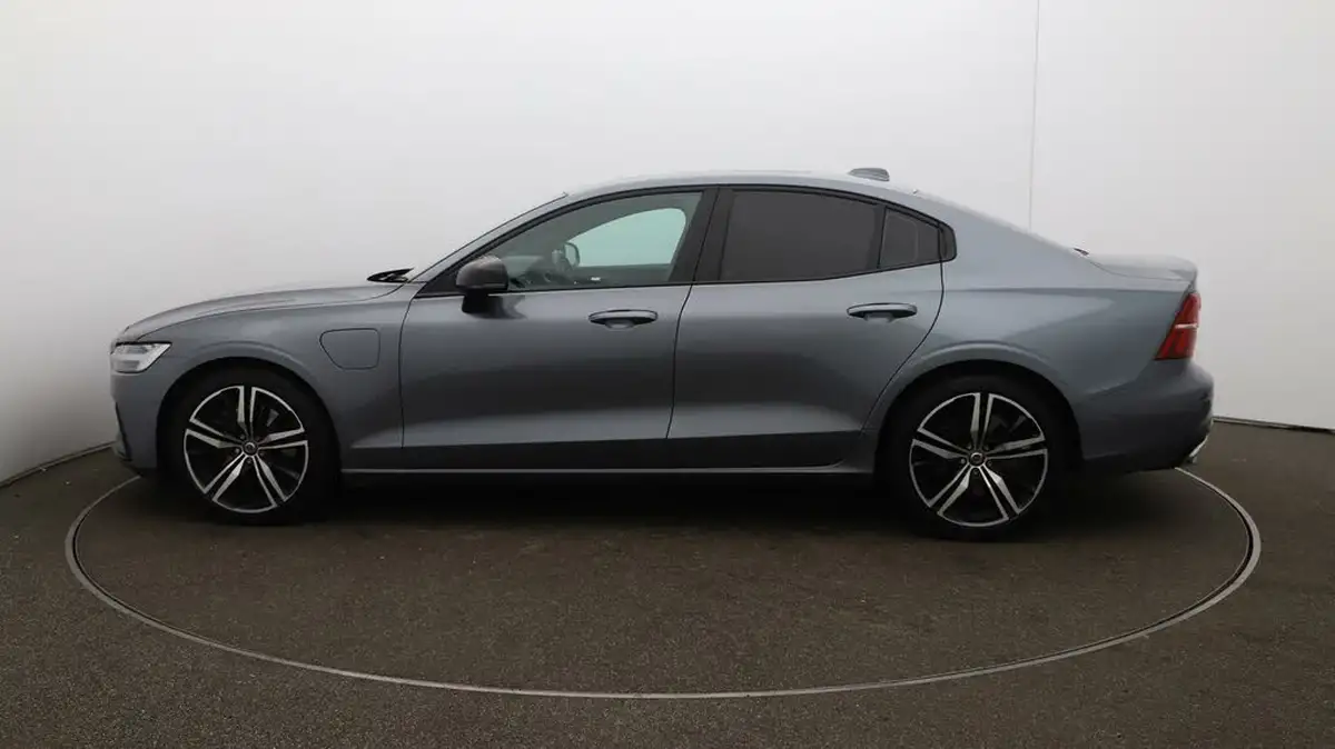 2021-volvo-s60-20-t8-r-design-plus-big-57