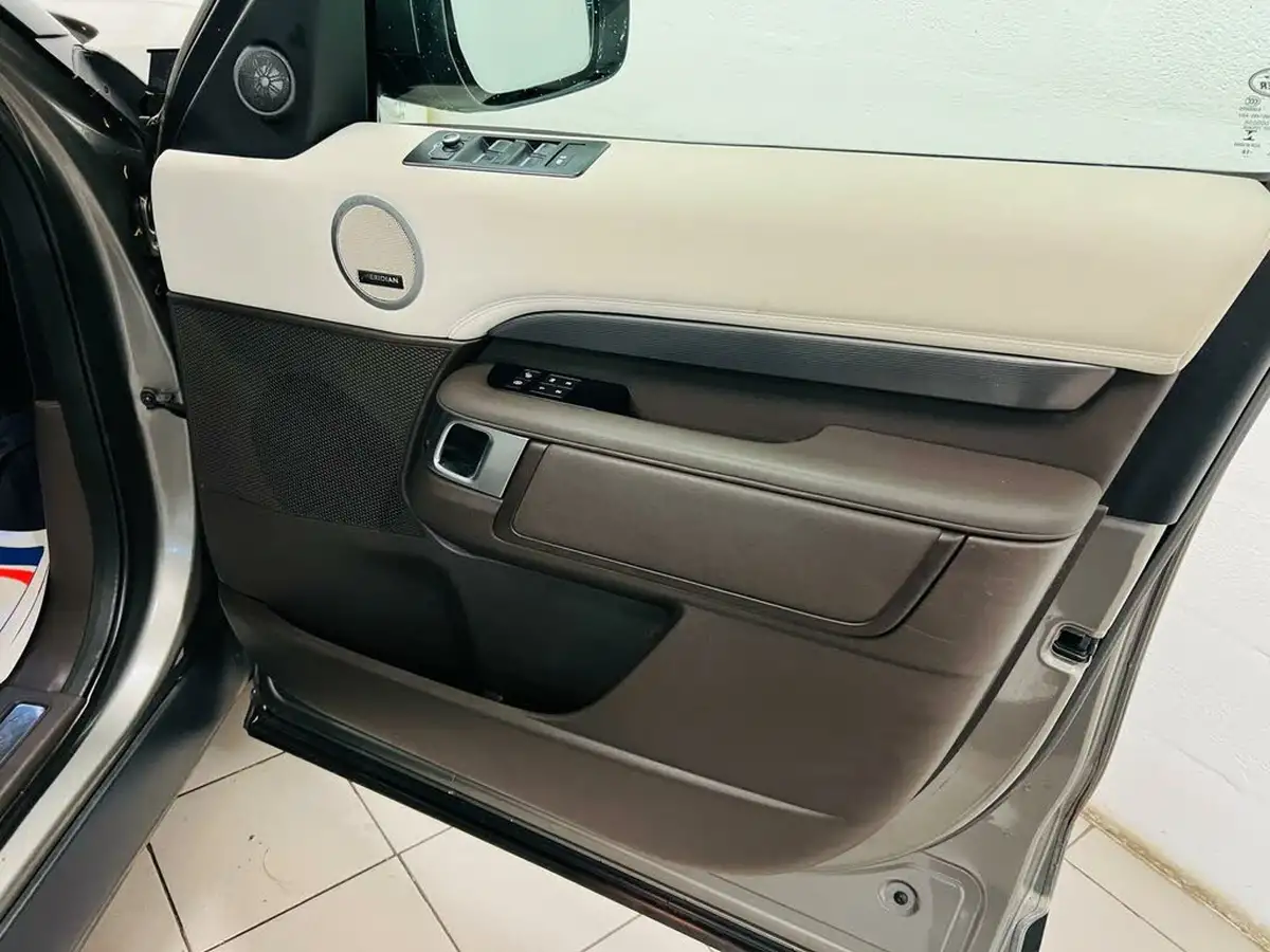 2019-land-rover-discovery-20-sd4-hse-big-25