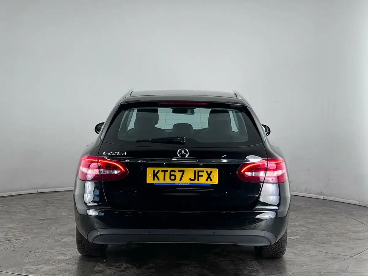 2018-mercedes-benz-c-class-21d-c220d-se-executive-edition-estate-5d-9g-tronic-plus-big-5