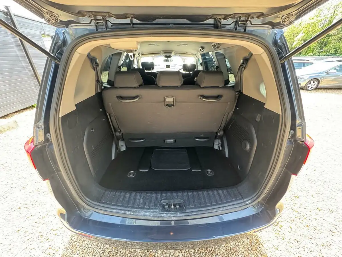 2017-kgm-ssangyong-turismo-22td-se-big-35