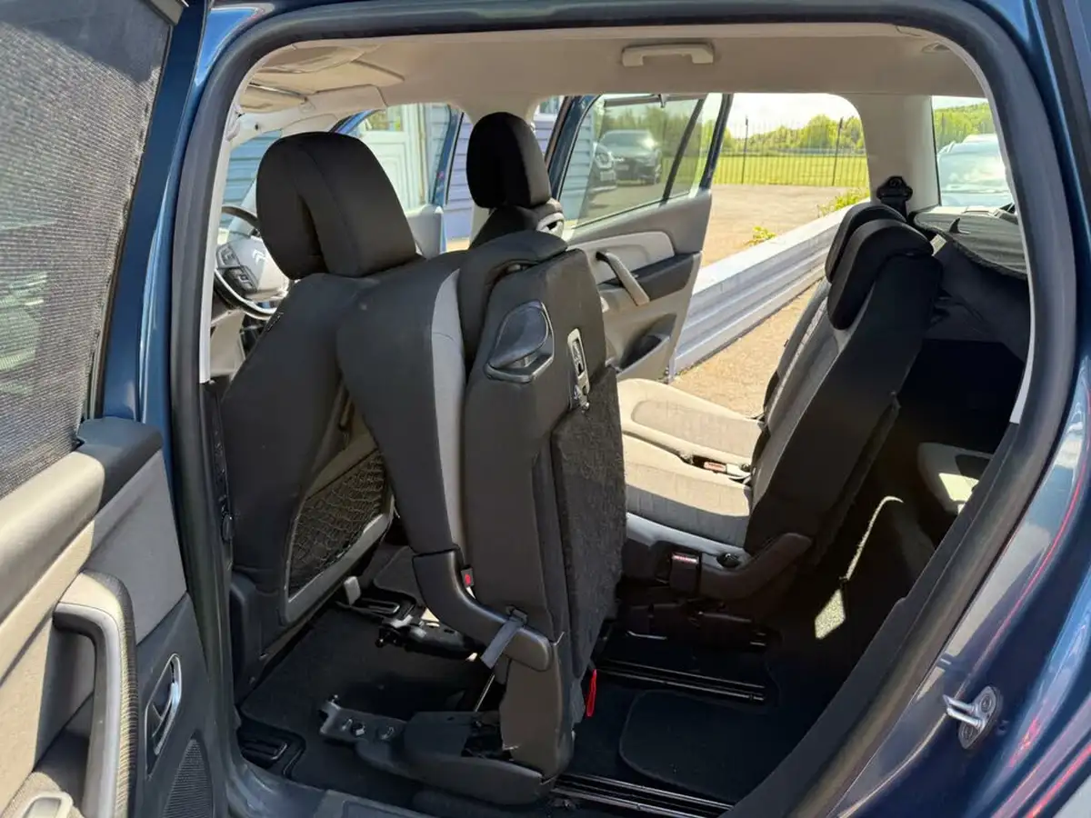 2014-citroen-grand-c4-picasso-16e-hdi-exclusive-big-22