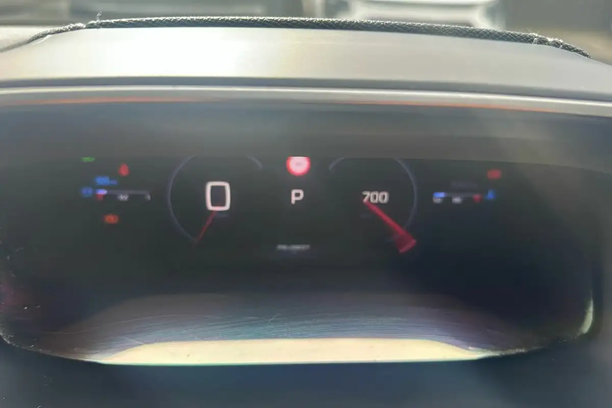 2024-peugeot-2008-suv-12-puretech-gt-130ps-eat8-big-18