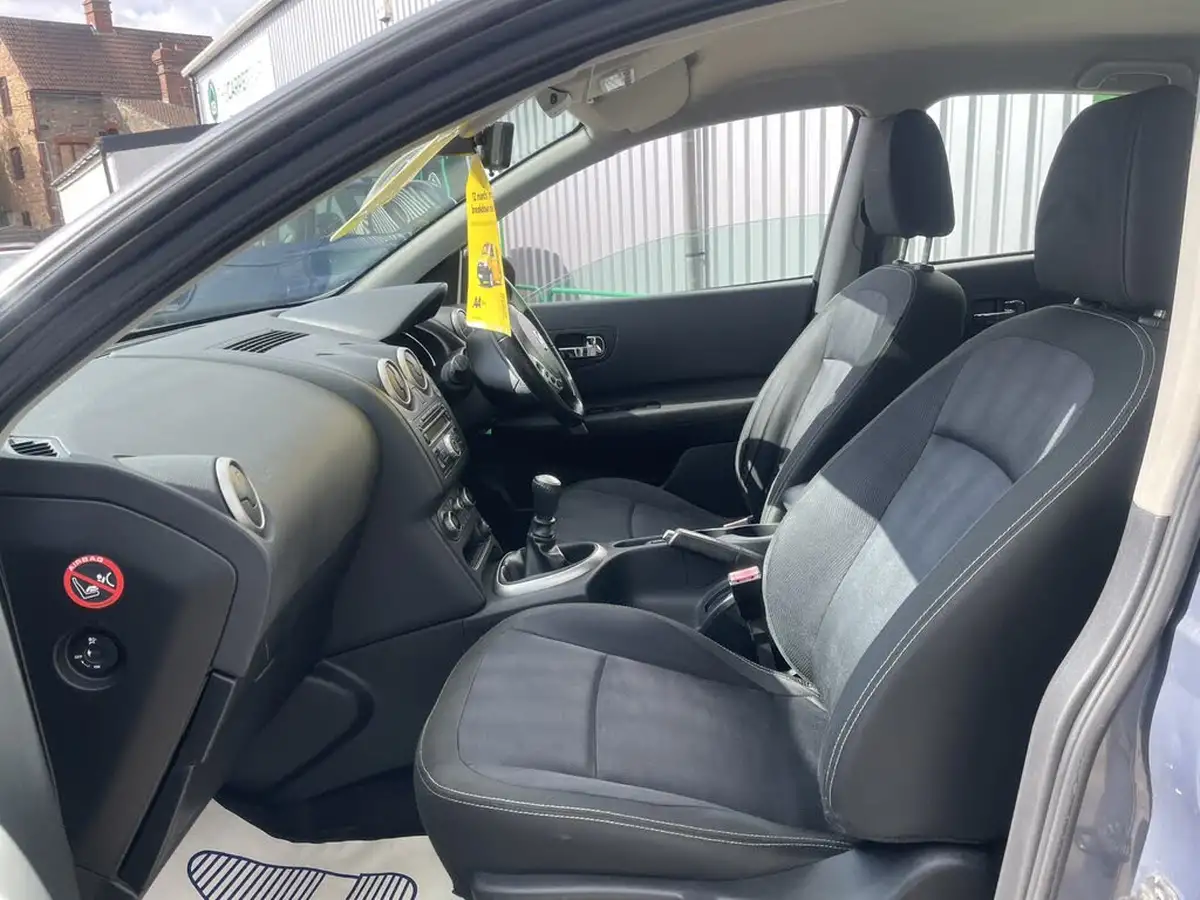 2010-nissan-qashqai-15td-acenta-big-12