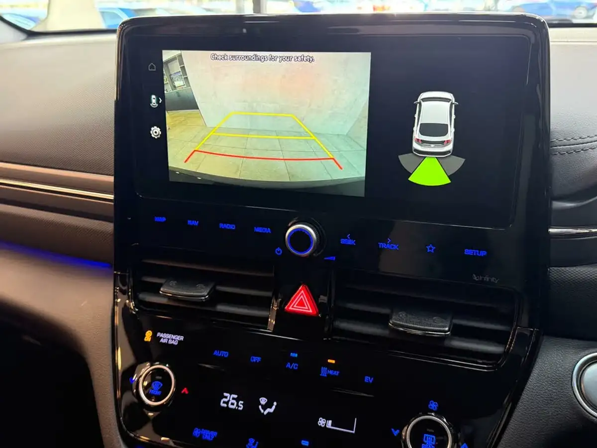 2022-hyundai-ioniq-e-premium-electric-big-28