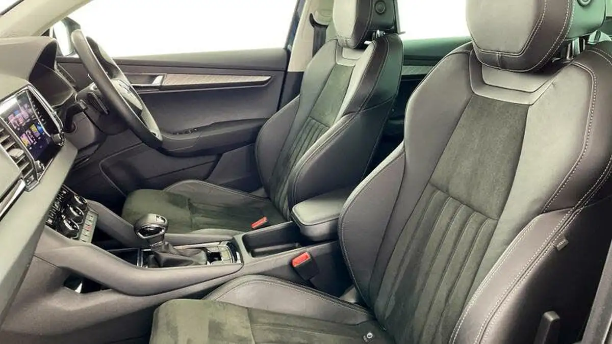 2023-skoda-karoq-15-tsi-se-l-dsg-big-40