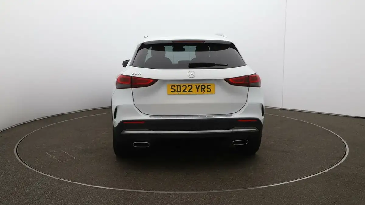 2022-mercedes-benz-gla-class-13-gla-180-amg-line-premium-big-49