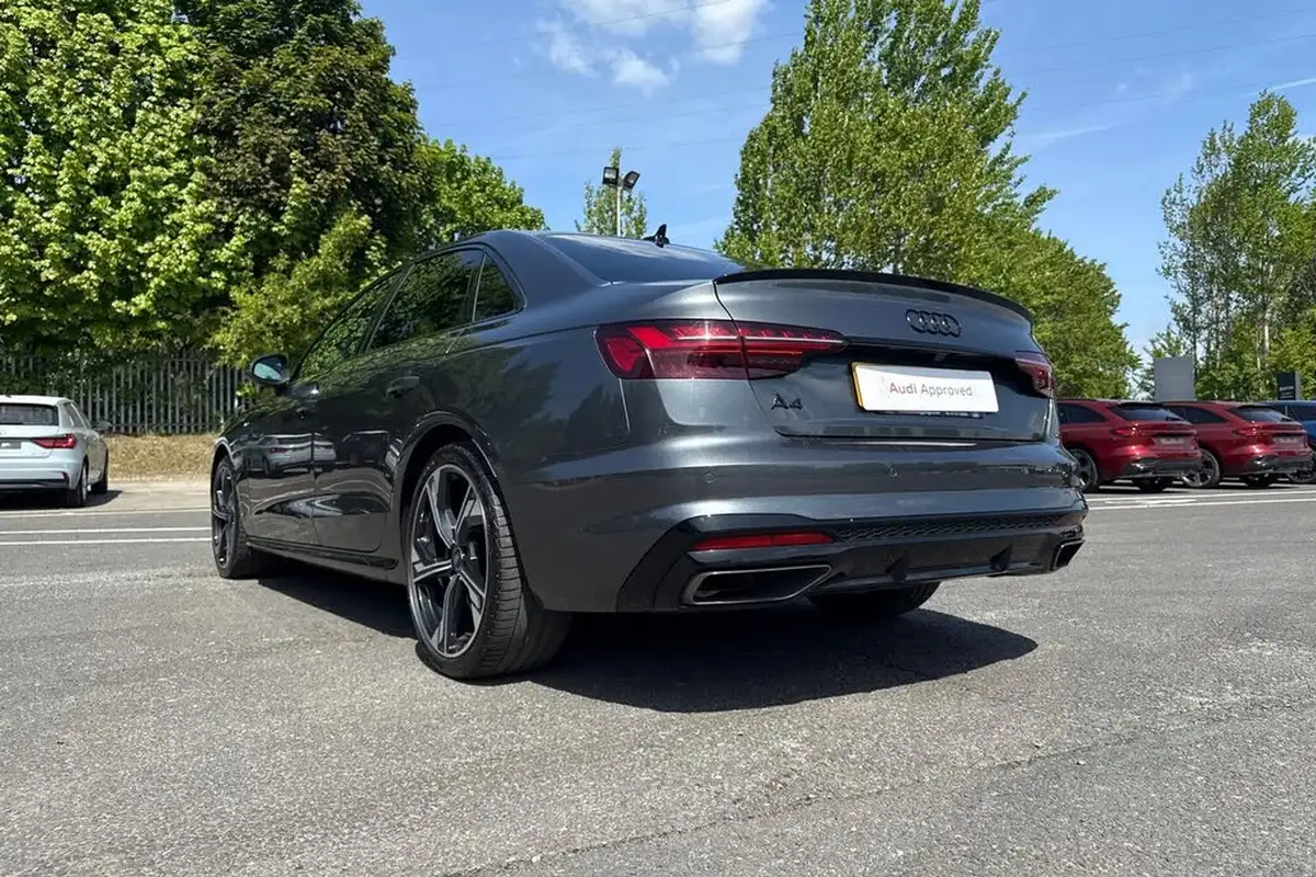 2024-audi-a4-20-40-tfsi-black-edition-big-37