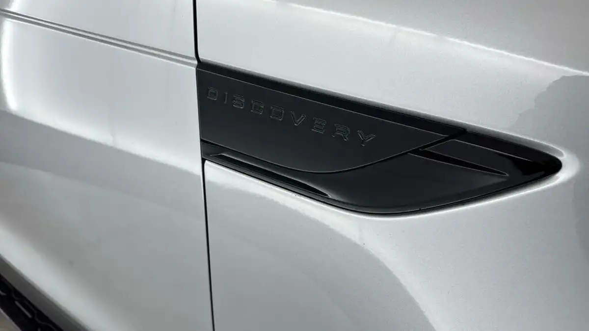 2019-land-rover-discovery-30-sd6-hse-luxury-big-26