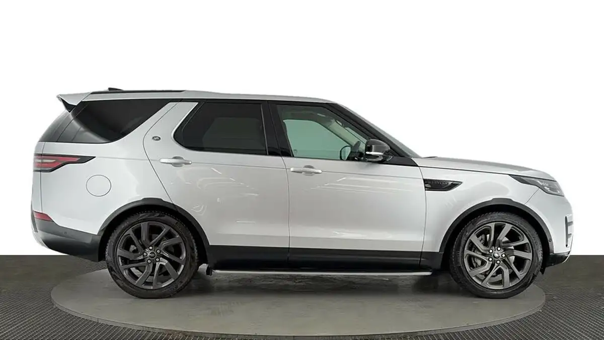 2019-land-rover-discovery-30-sd6-hse-luxury-big-2