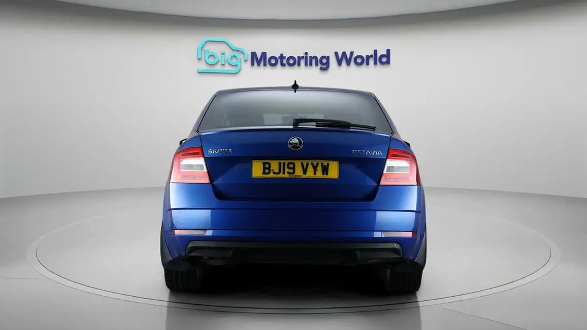 2019-skoda-octavia-15-tsi-se-l-hatchback-dsg-big-6