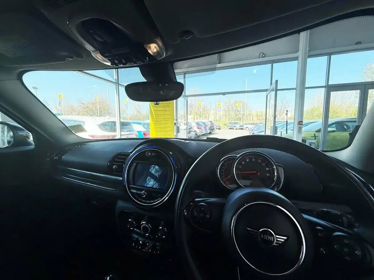 2018-mini-clubman-15-cooper-auto-big-14