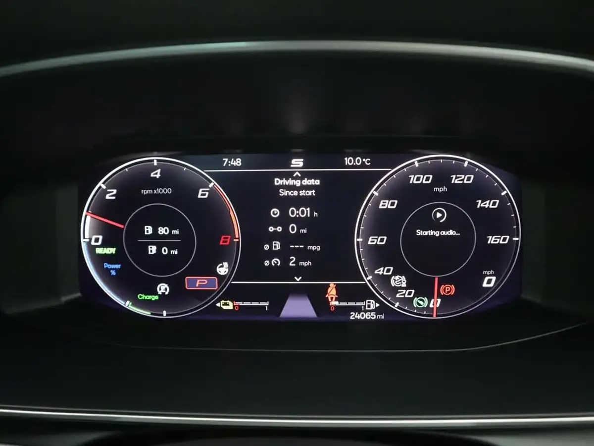 2021-seat-leon-14-e-hybrid-fr-sport-hatchback-big-10