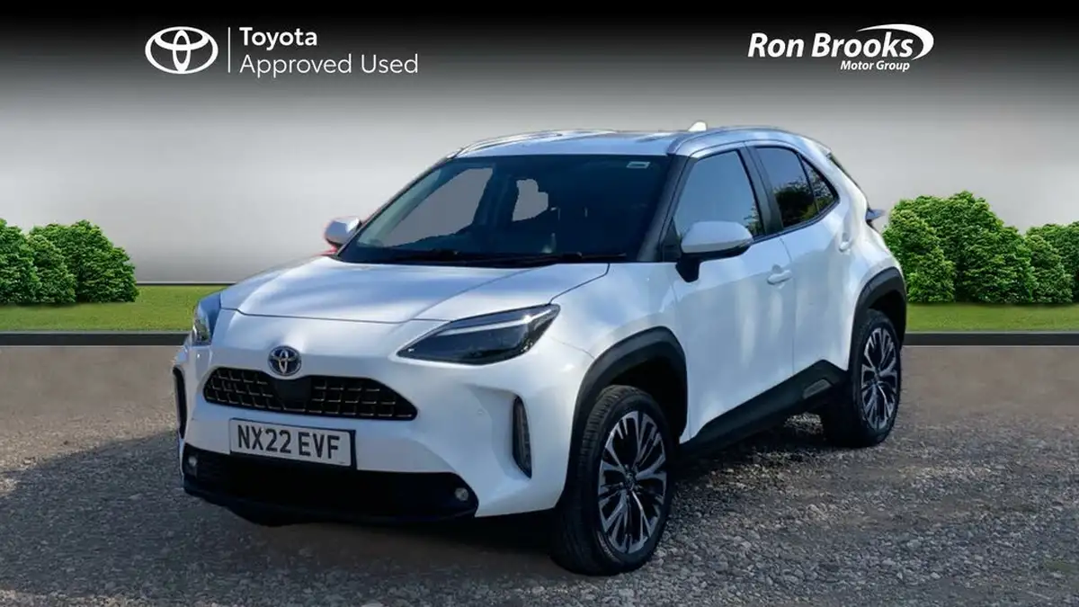 2022-toyota-yaris-cross-15-vvt-i-excel-big-2