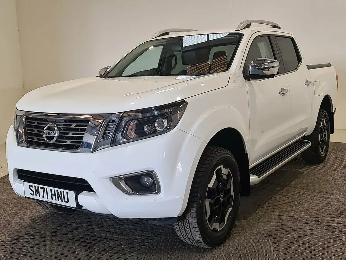 2021-nissan-navara-23dci-tt-tekna-8-navileather-auto-big-8