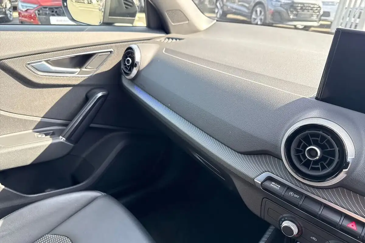 2023-audi-q2-15-35-tfsi-black-edition-s-tronic-big-19