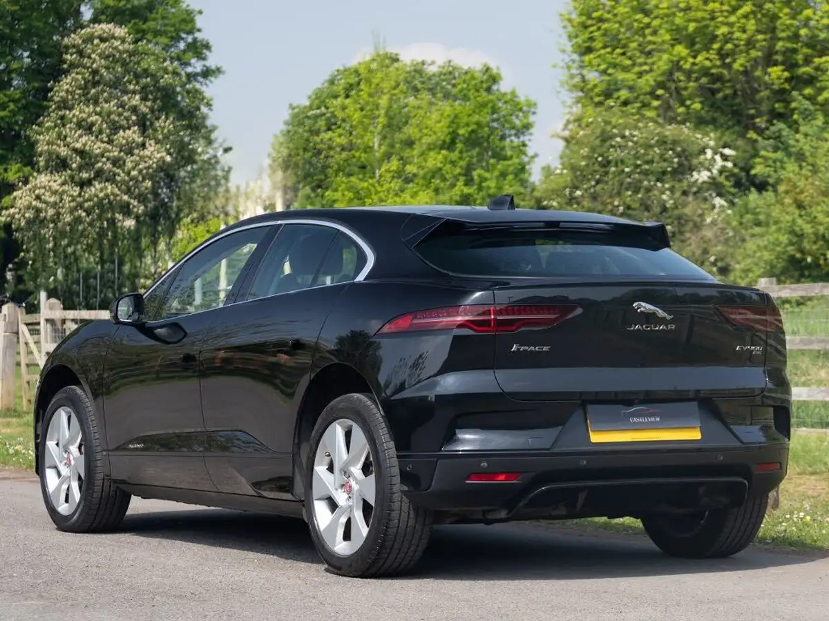 2021-jaguar-i-pace-ev400-se-big-70