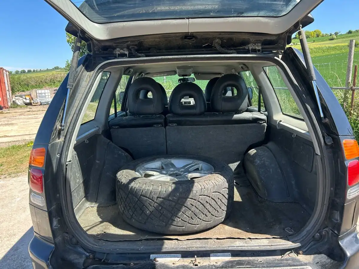 2004-mitsubishi-shogun-sport-25td-warrior-big-9