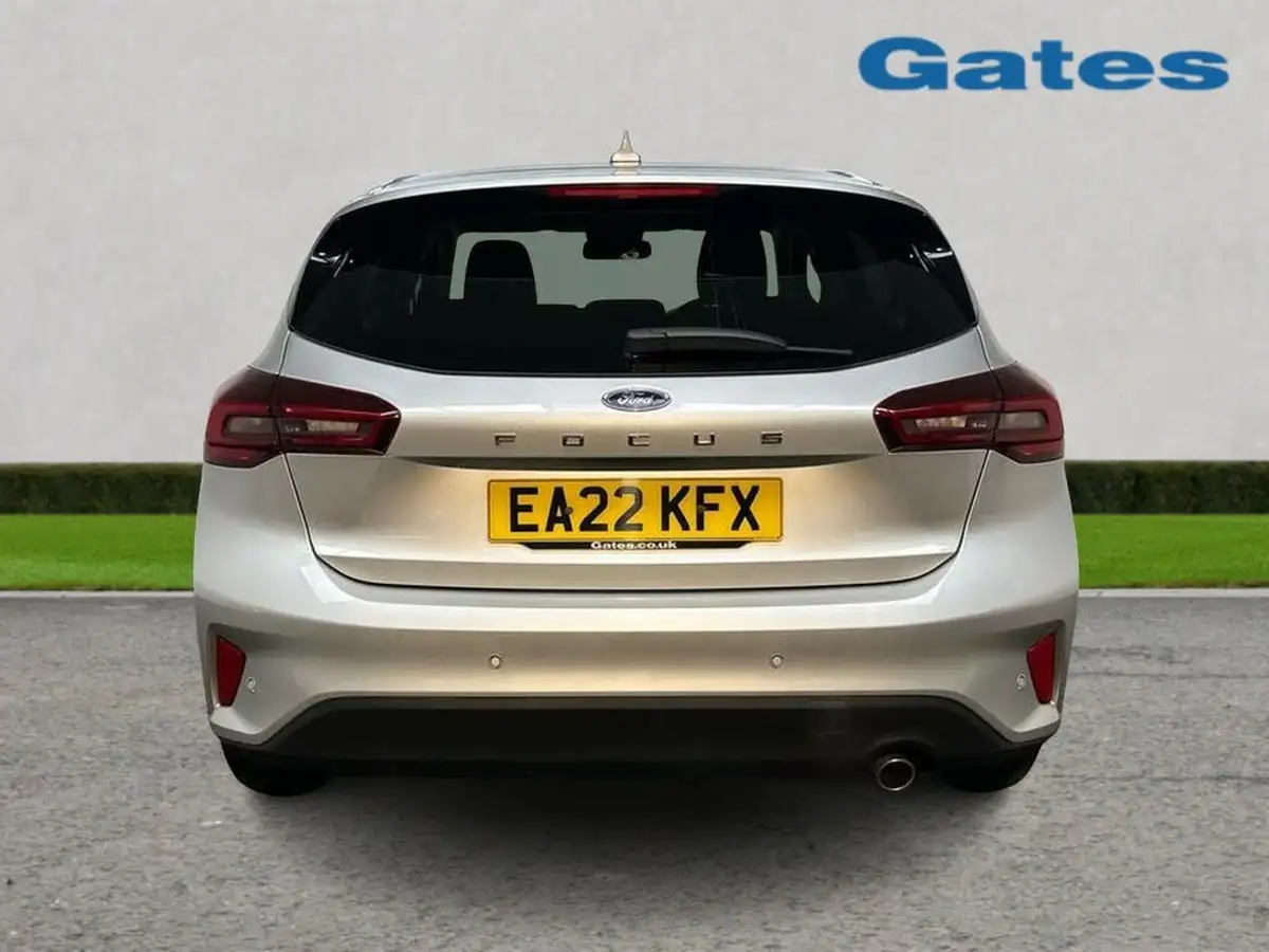 2022-ford-focus-10t-titanium-vignale-125ps-hatchback-big-5