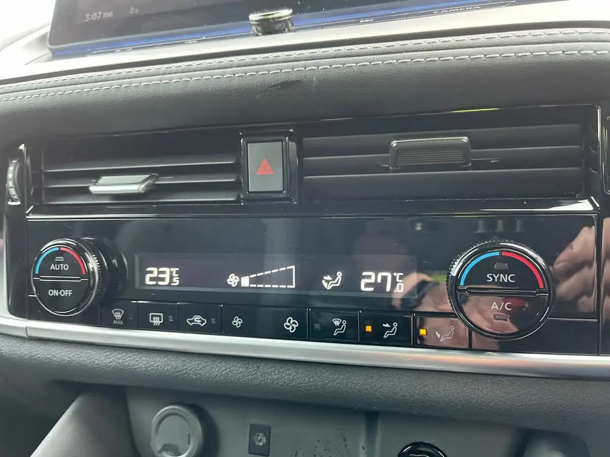 2024-nissan-qashqai-15-n-connecta-glass-roof-pack-big-28