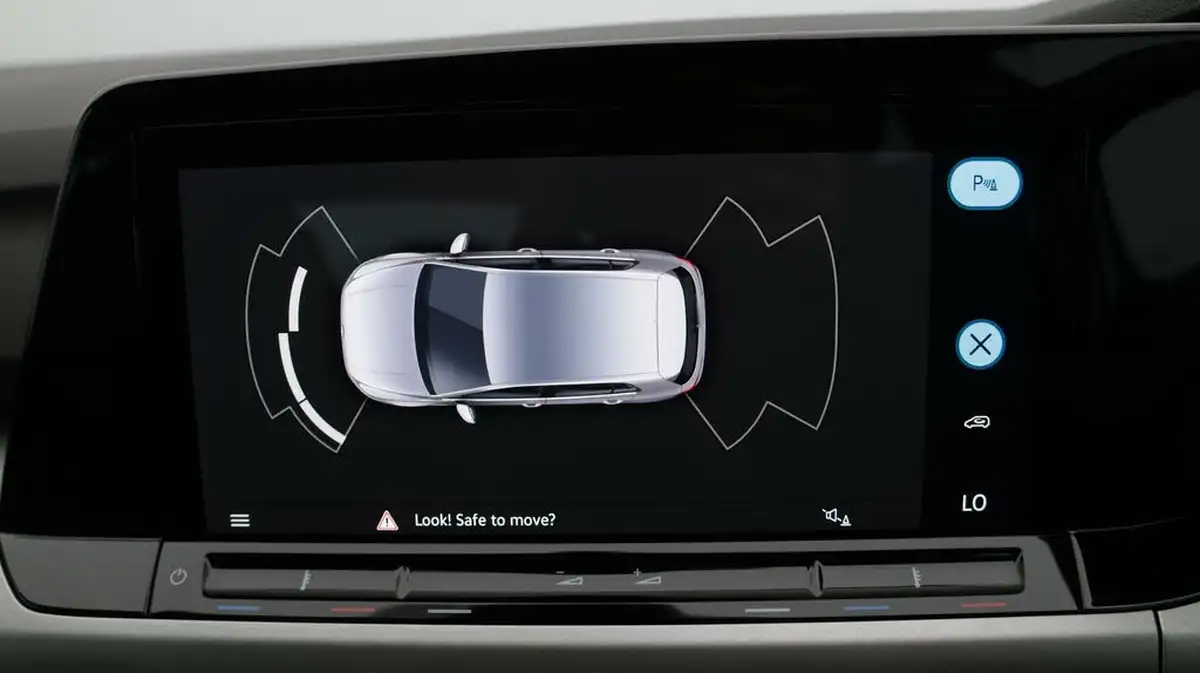2022-volkswagen-golf-10-tsi-life-hatchback-big-25