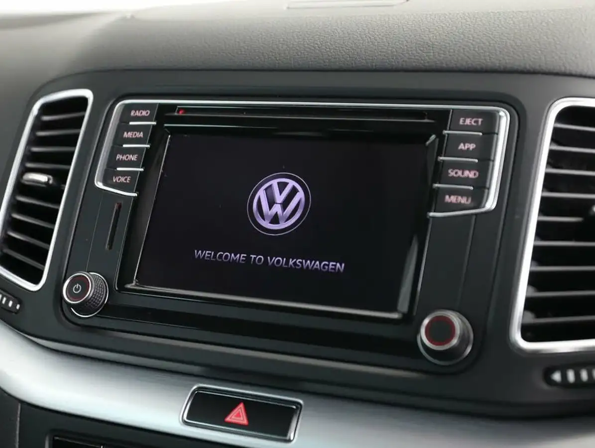 2017-volkswagen-sharan-20tdi-se-150ps-ss-big-34