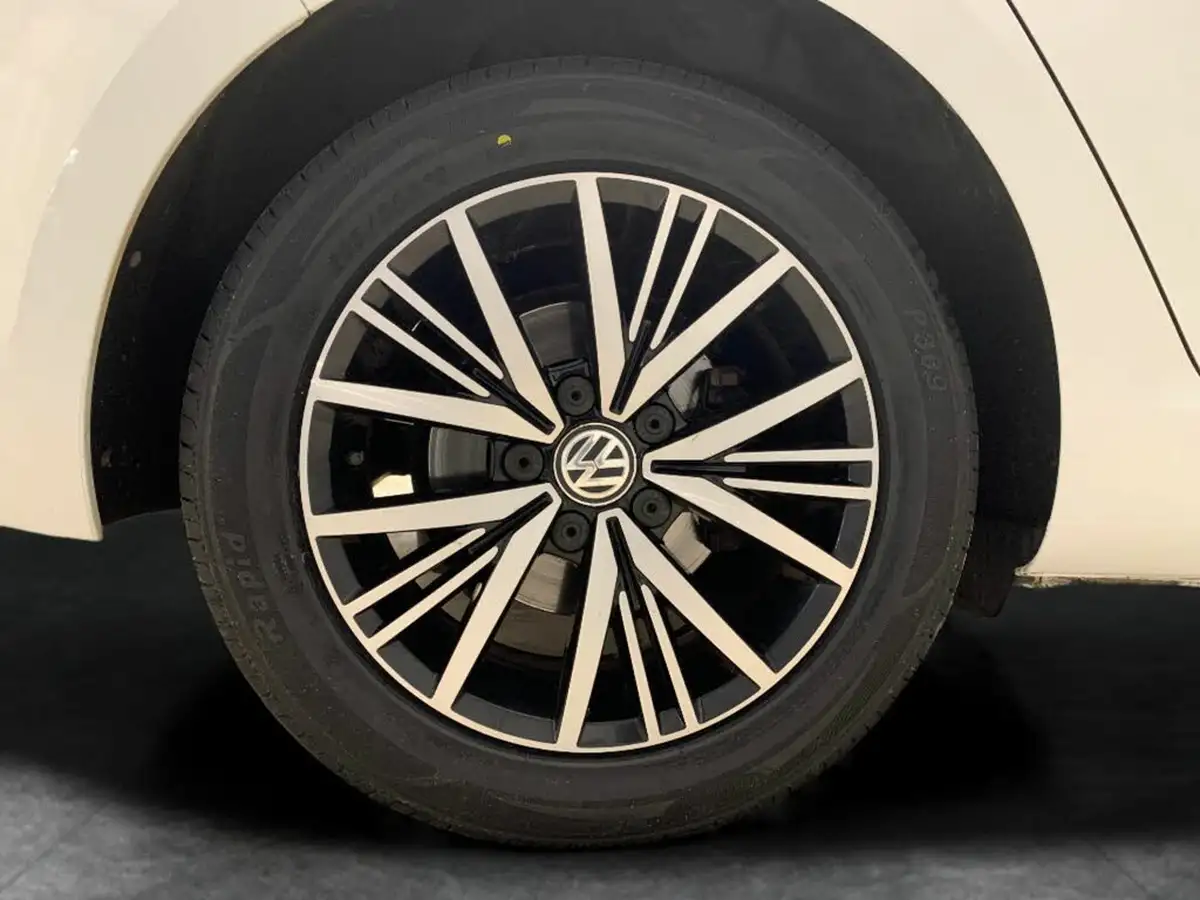 2018-volkswagen-golf-15-tsi-se-nav-130ps-ss-hatchback-5d-big-22