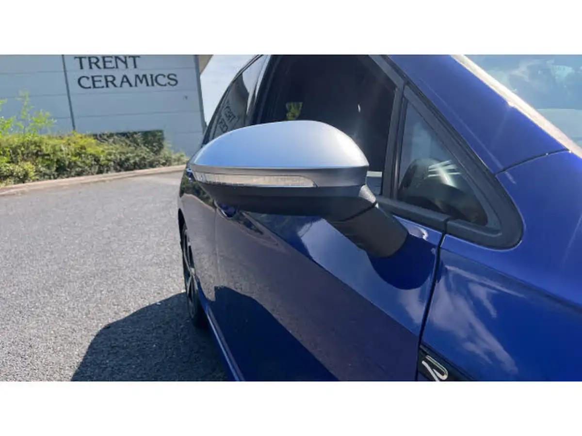 2023-volkswagen-golf-20-tsi-r-320ps-hatchback-big-28