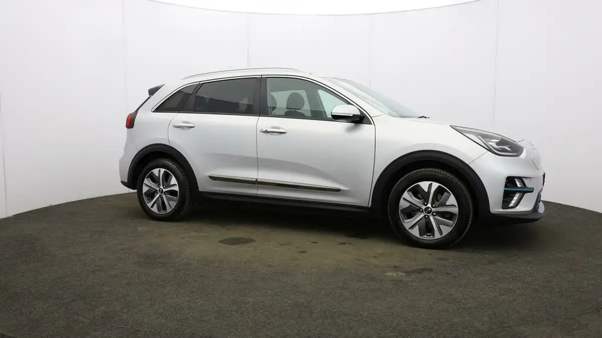 2021-kia-e-niro-ev-4-big-42